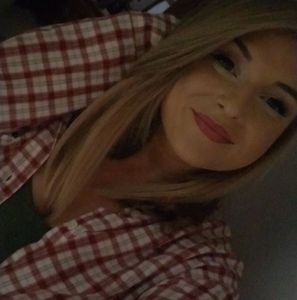 Meet your Posher, Mackenzie